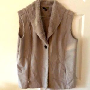 Grey Suede vest Lined with Fur Women’s 2XL